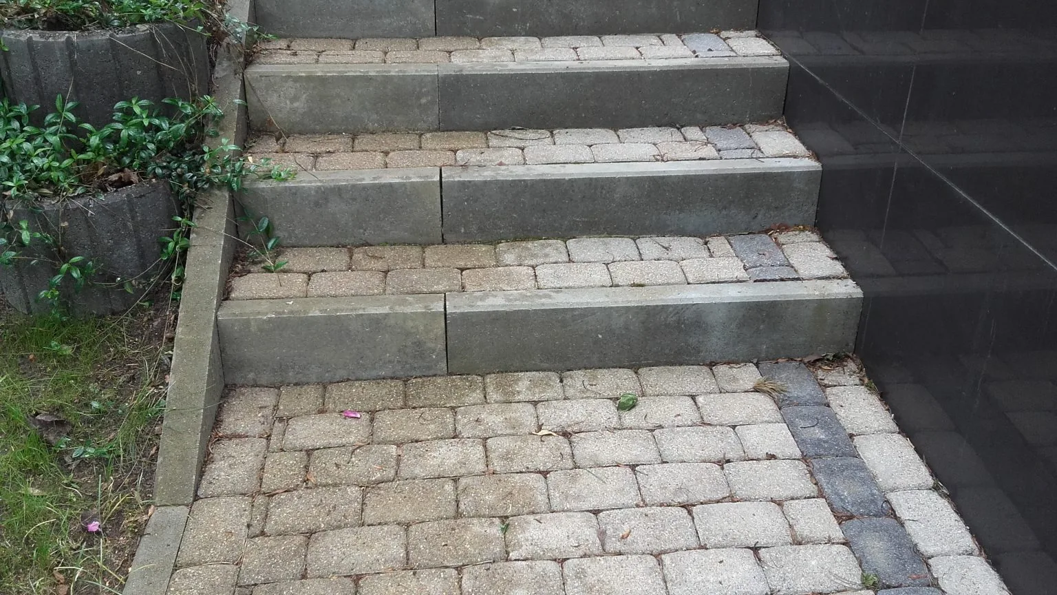 Bruģēšana un labiekārtošana privātmājas pagalmā – Ezermalas - 4